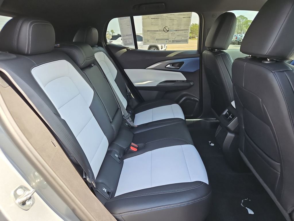 New 2026 Chevrolet Equinox EV LT FWD image 18