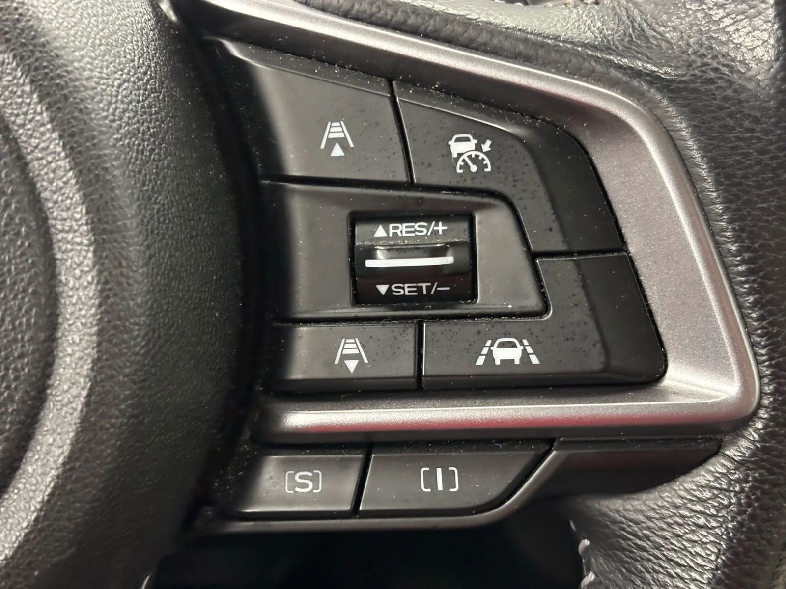 Used 2021 Subaru Impreza 2.0i Limited image 44