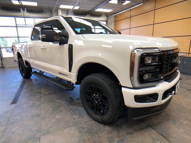 New 2026 Ford F250 Lariat w/ Black Appearance Package