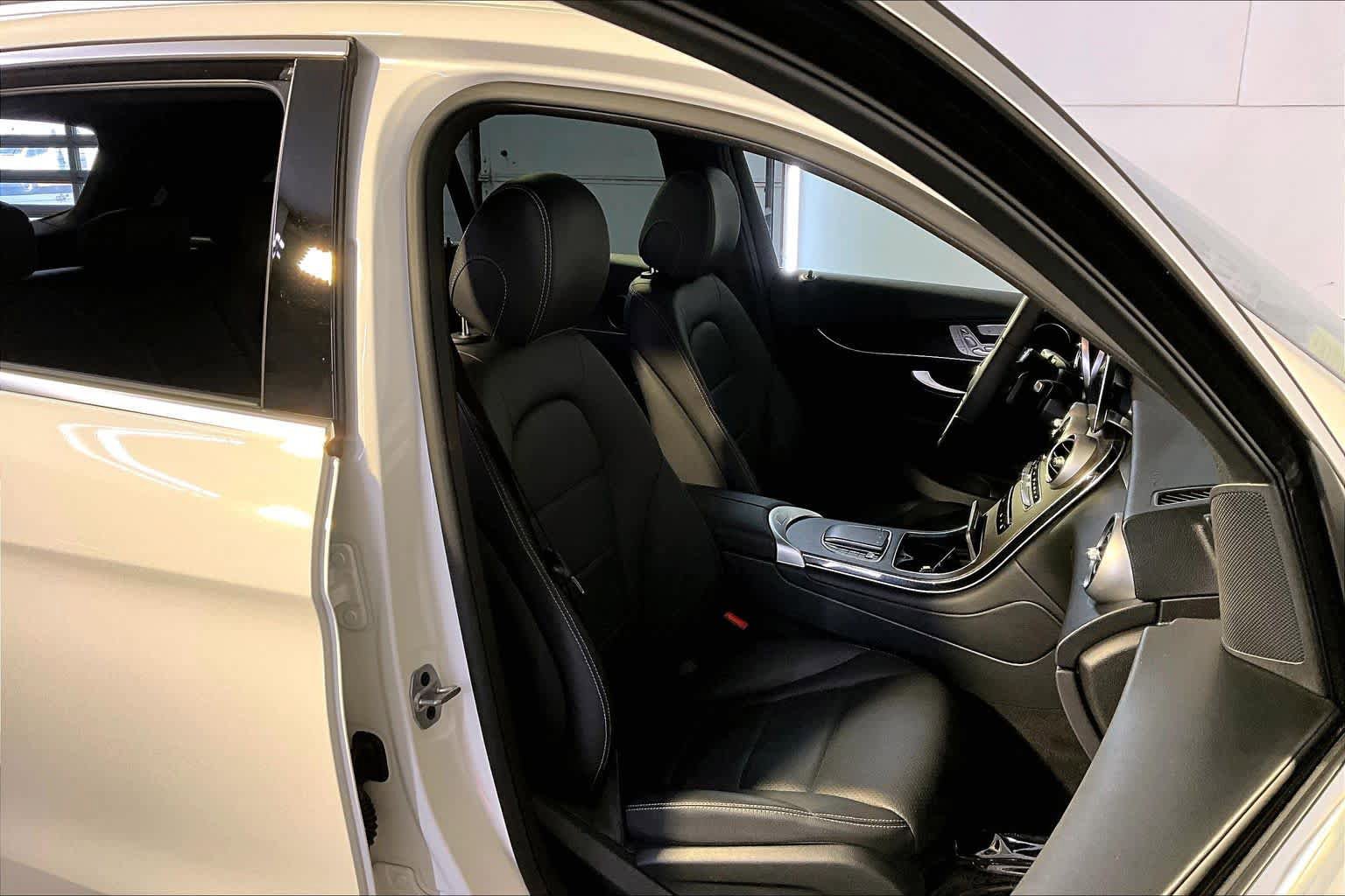 Used 2022 Mercedes-Benz GLC 300 4MATIC image 8