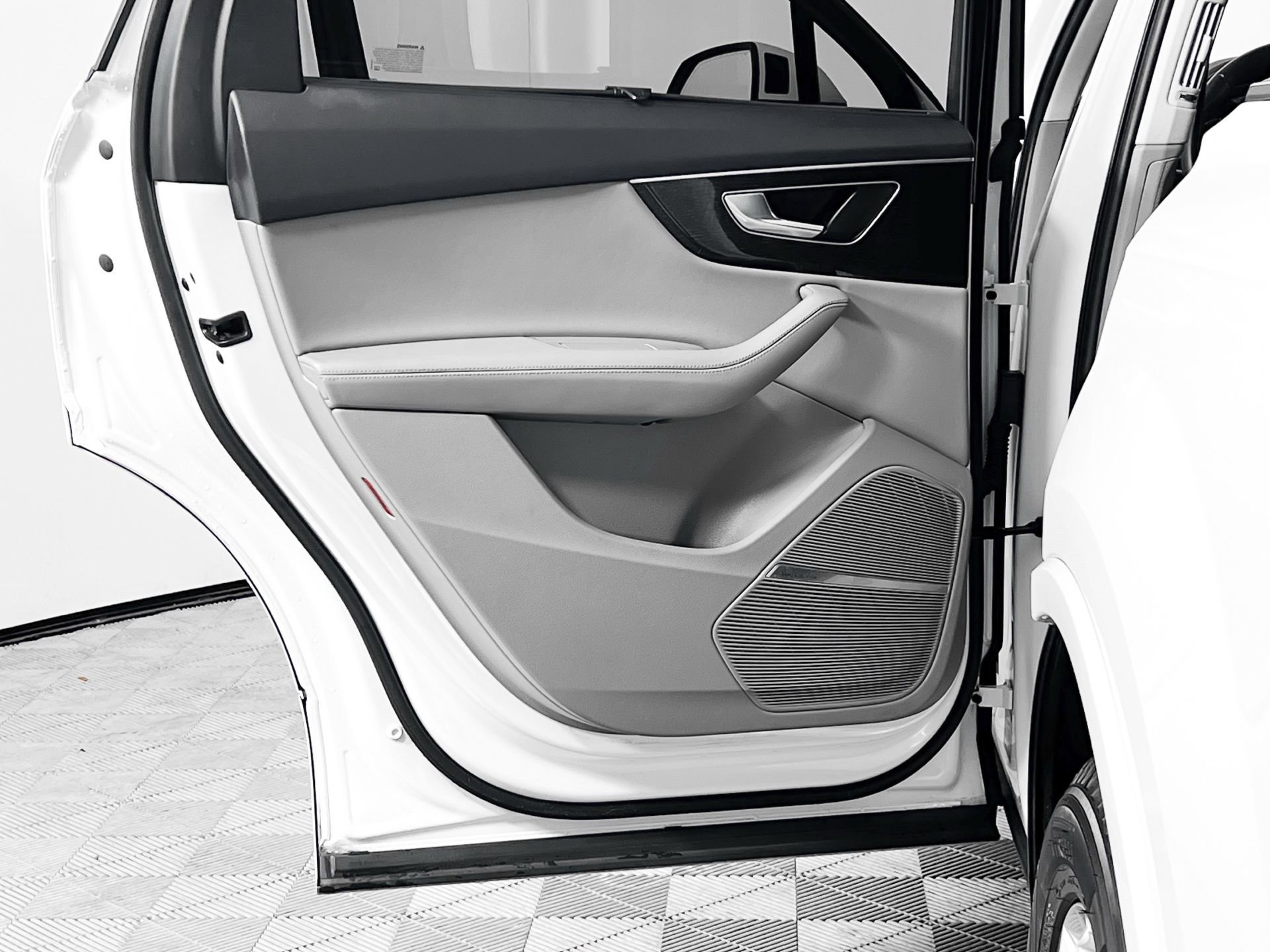 Used 2024 Audi Q7 2.0T Premium Plus image 15