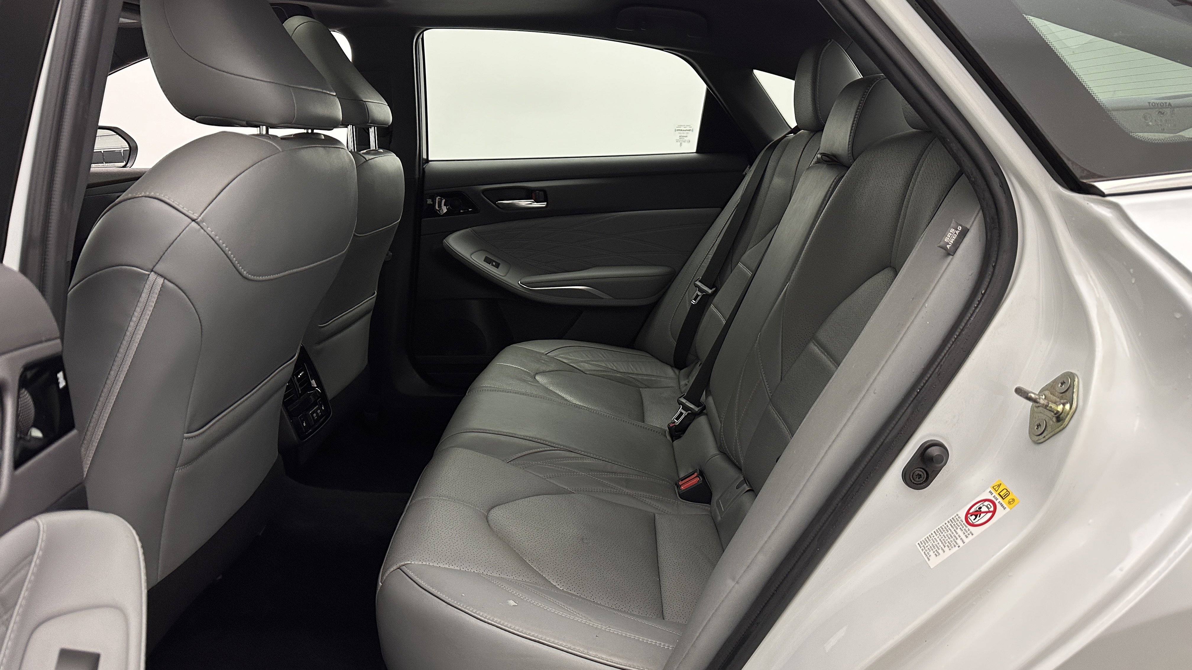 Used 2019 Toyota Avalon Limited w/ All Weather Liner Package image 27