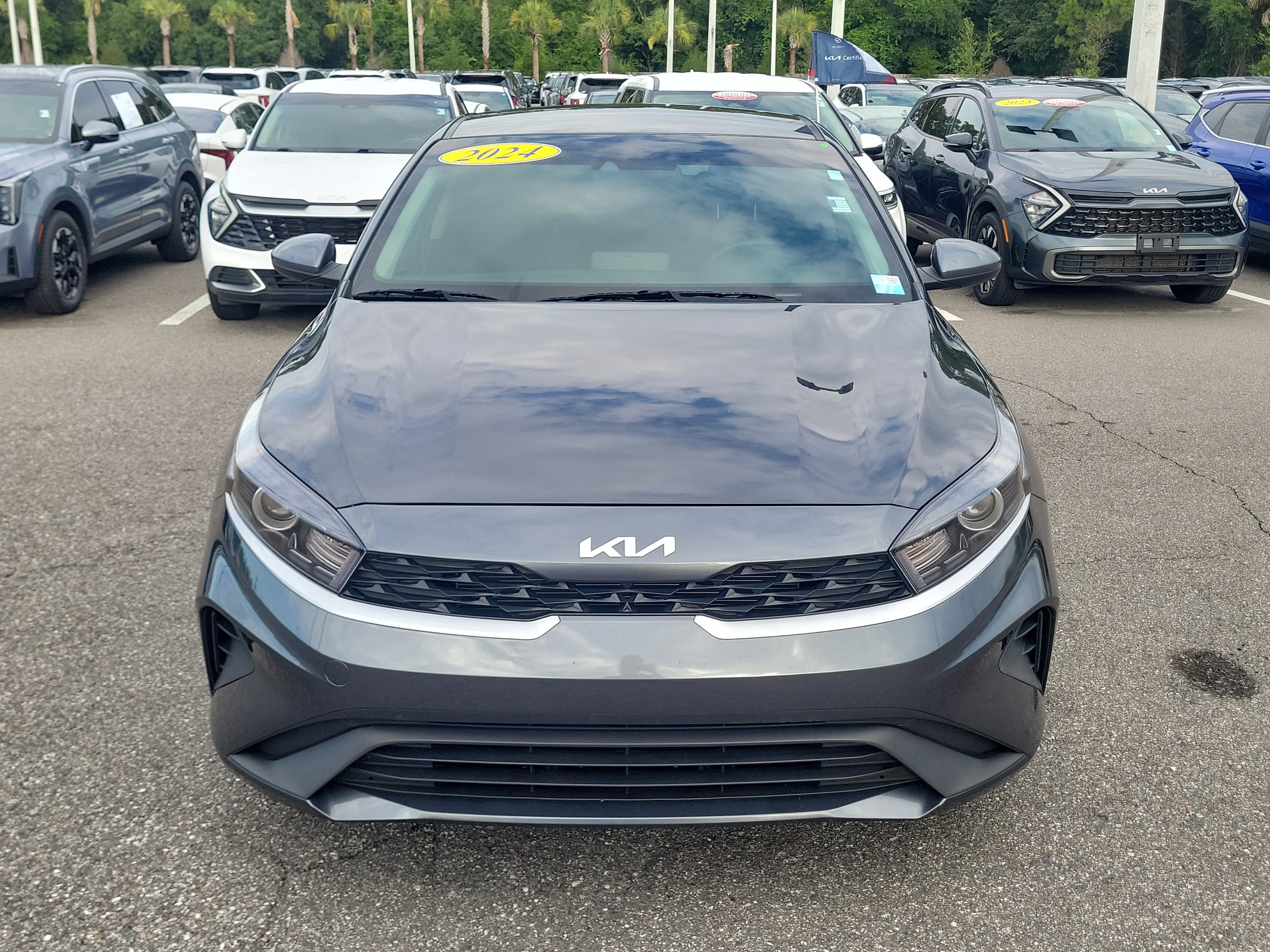 Certified 2024 Kia Forte LXS FWD image 2