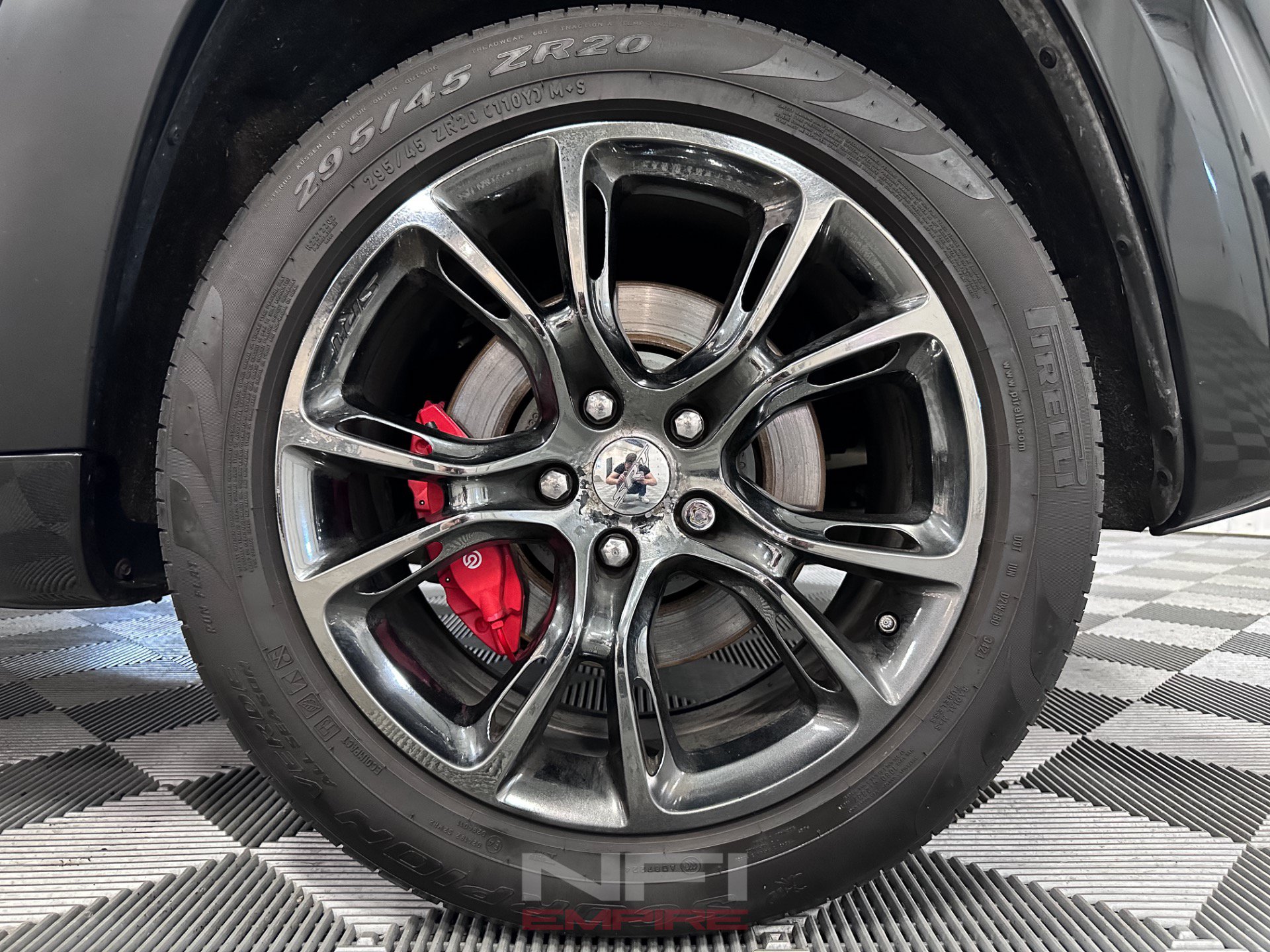 Used 2016 Jeep Grand Cherokee SRT AWD/4WD image 22