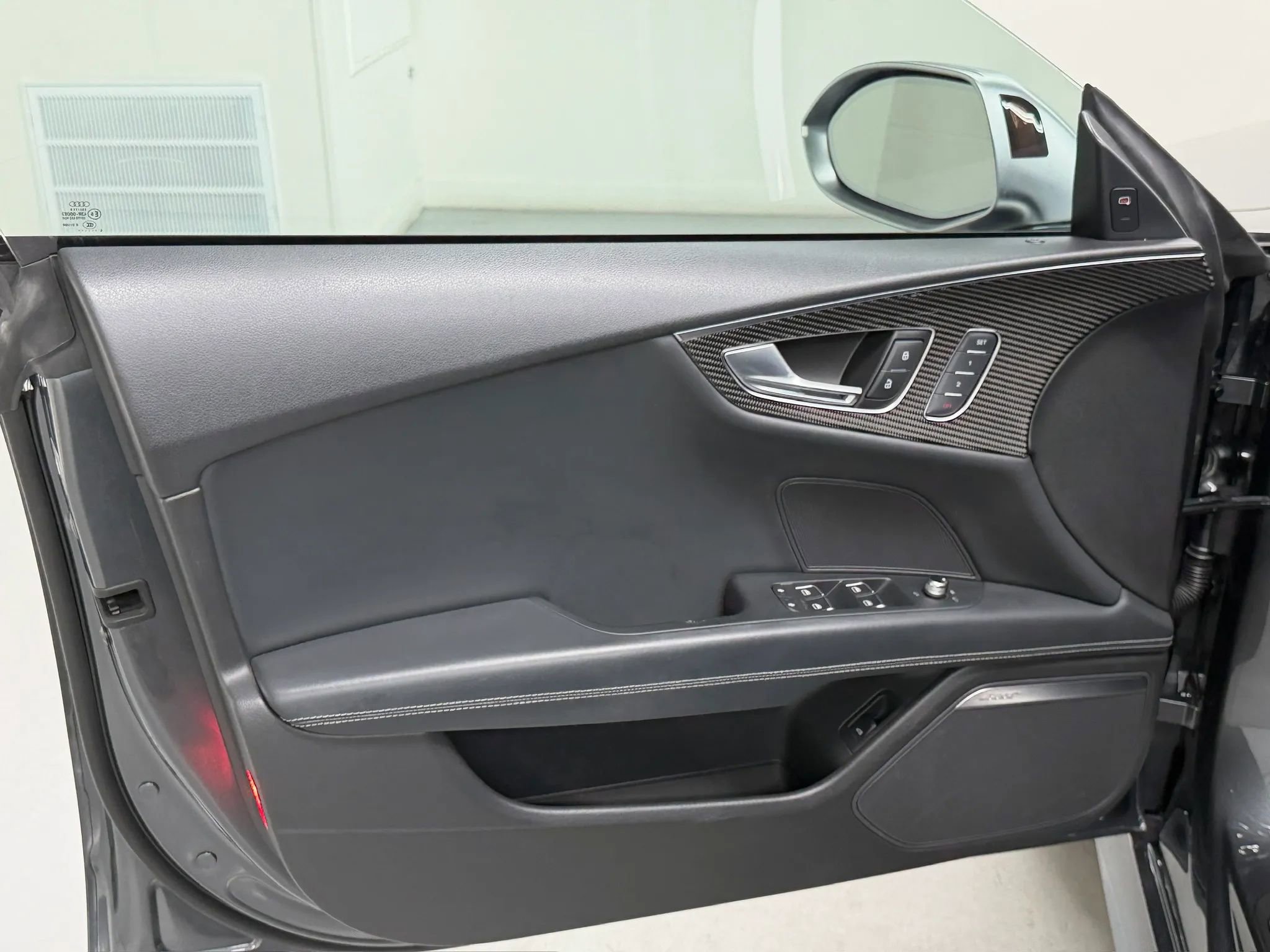 Used 2015 Audi RS 7 Prestige AWD/4WD image 17
