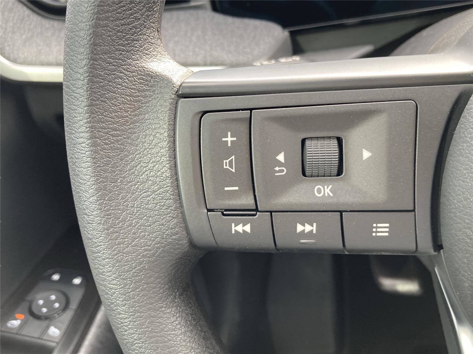 New 2026 Nissan Kicks SV w/ Cold Weather Package image 13