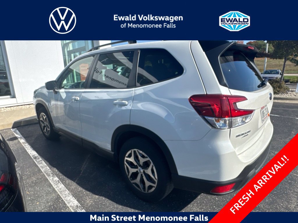 Used 2024 Subaru Forester Premium AWD/4WD image 4