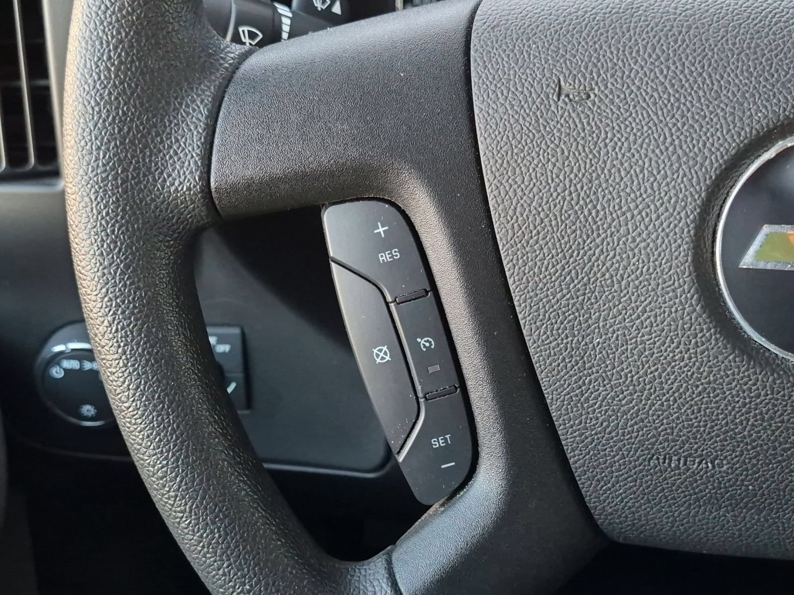 Used 2025 Chevrolet Express 2500 w/ Driver Convenience Package RWD image 15