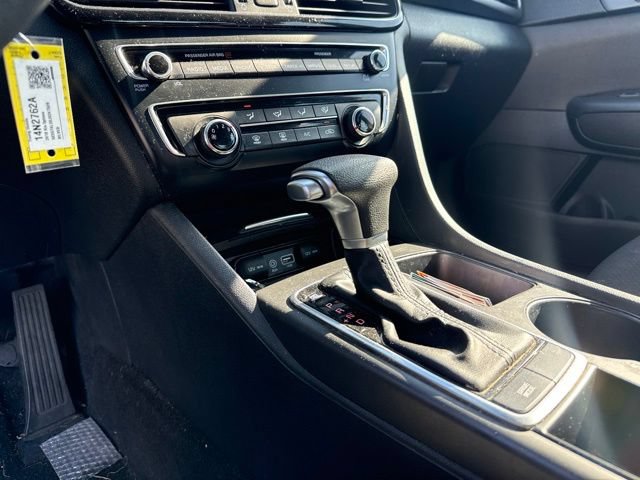 Used 2018 Kia Optima LX FWD image 18