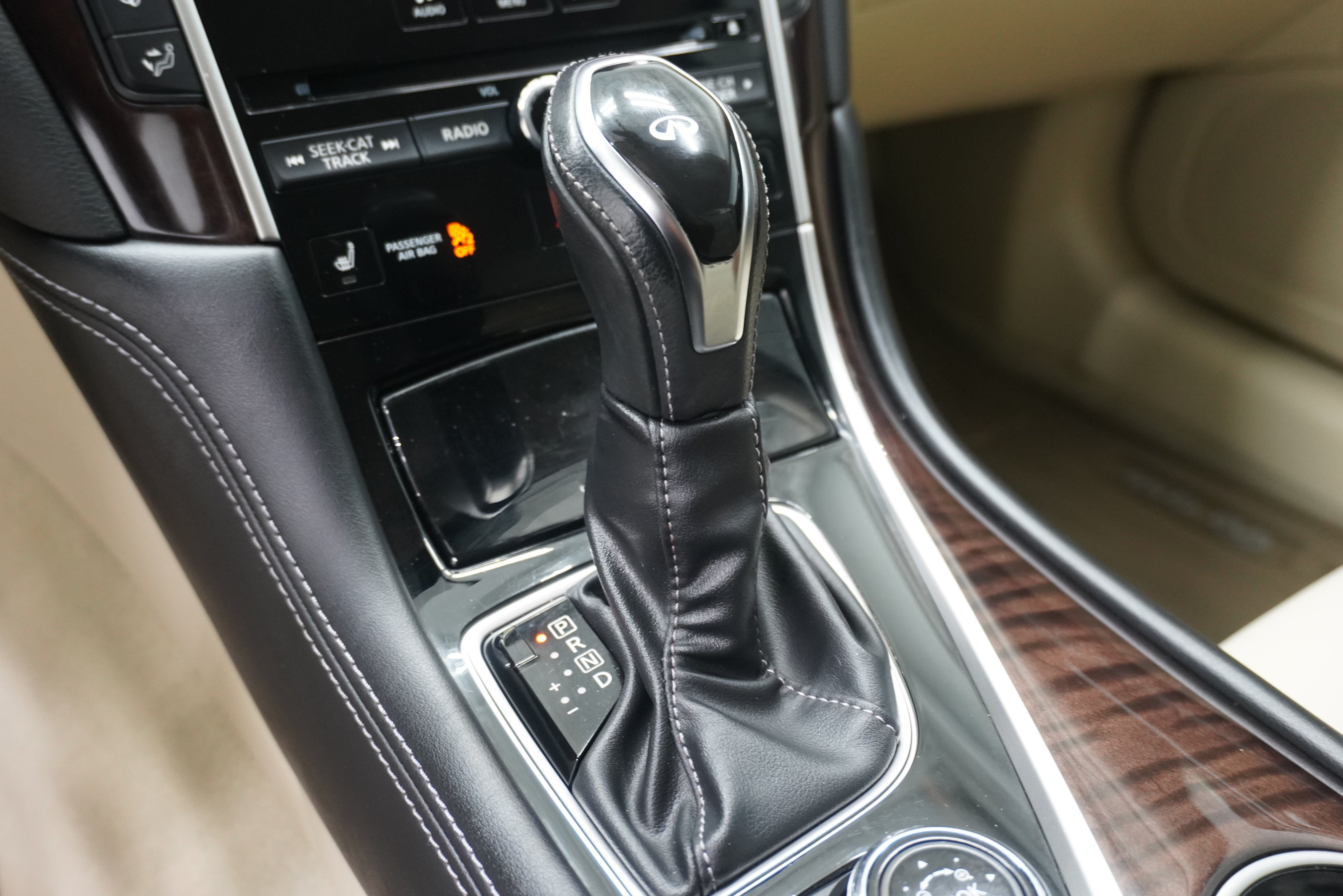 Used 2018 INFINITI Q50 Luxe w/ Essential Package (3.0T Luxe) RWD image 21