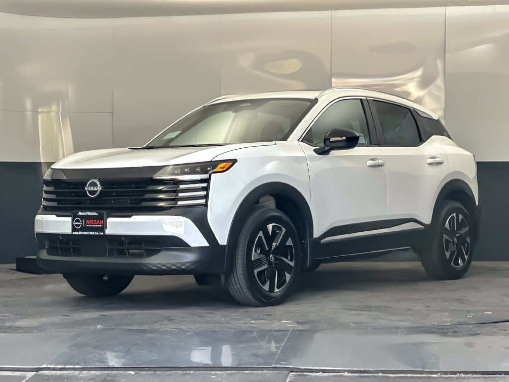New 2027 Nissan Kicks SV w/ SV Premium Package AWD/4WD image 7