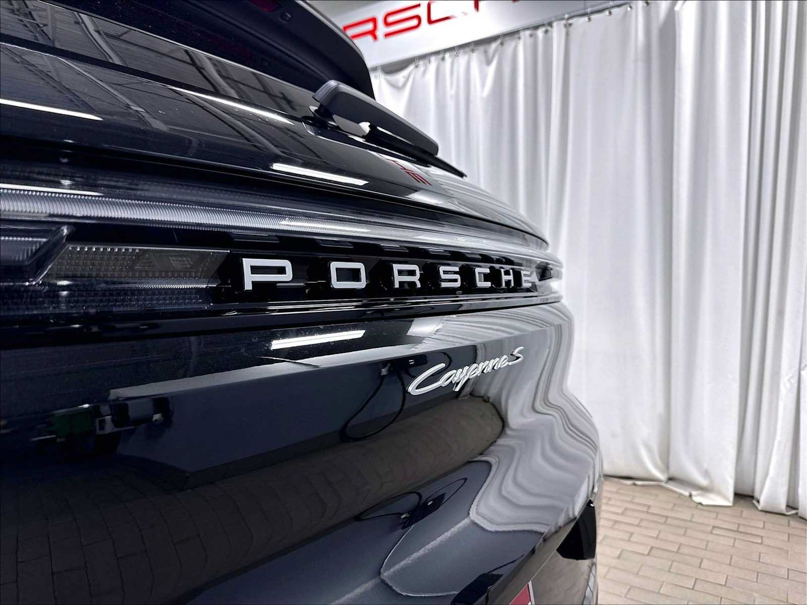 New 2026 Porsche Cayenne S AWD/4WD image 33