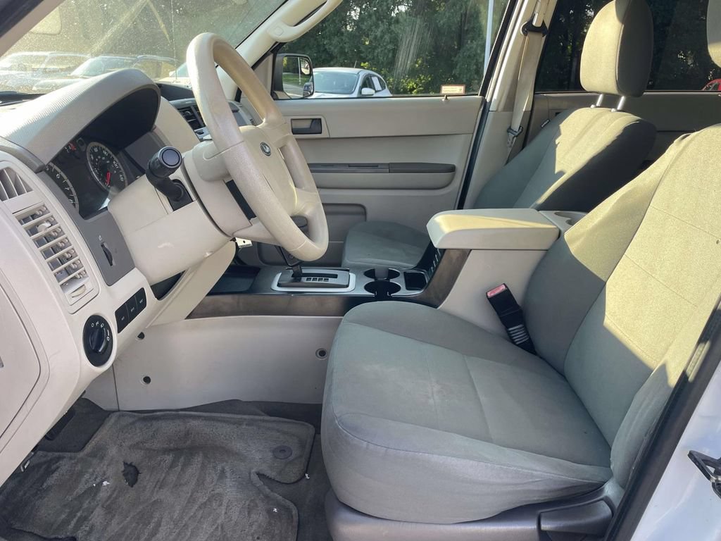 Used 2012 Ford Escape XLS AWD/4WD image 12