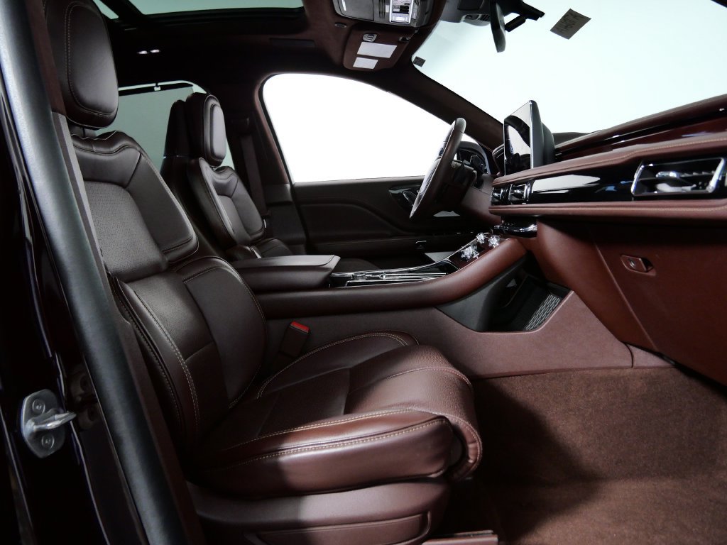 Certified 2023 Lincoln Aviator Black Label w/ Dynamic Handling Package AWD/4WD image 10