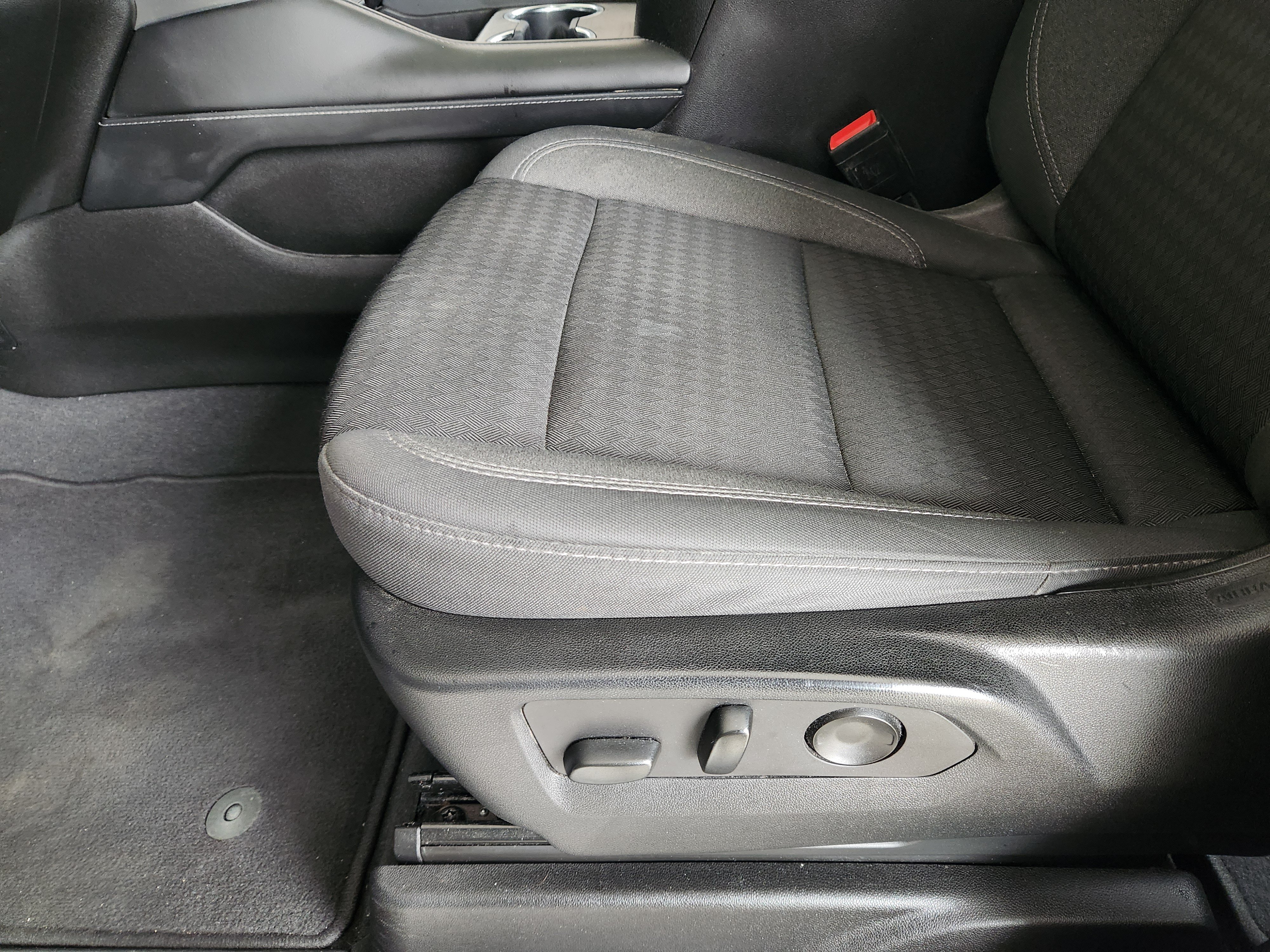 Used 2022 Chevrolet Tahoe LS RWD image 24