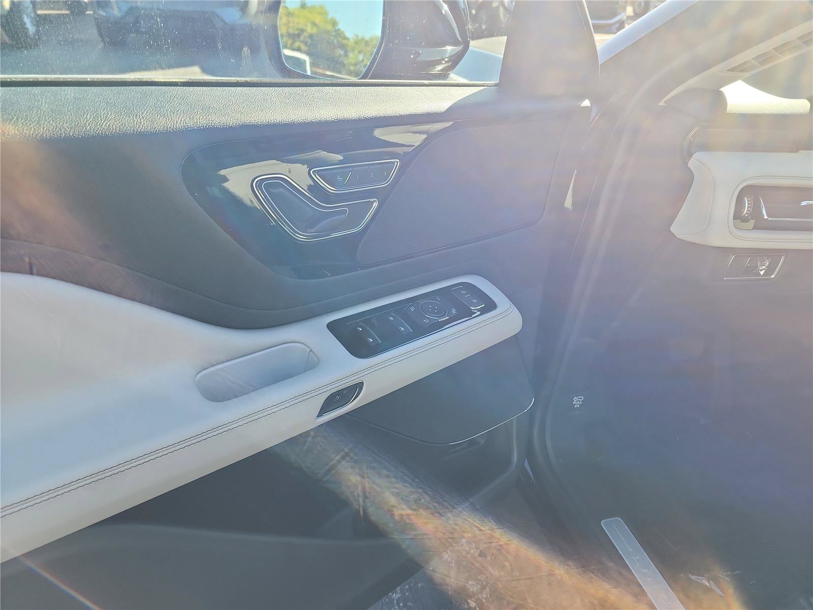 New 2026 Lincoln Aviator 2WD image 16