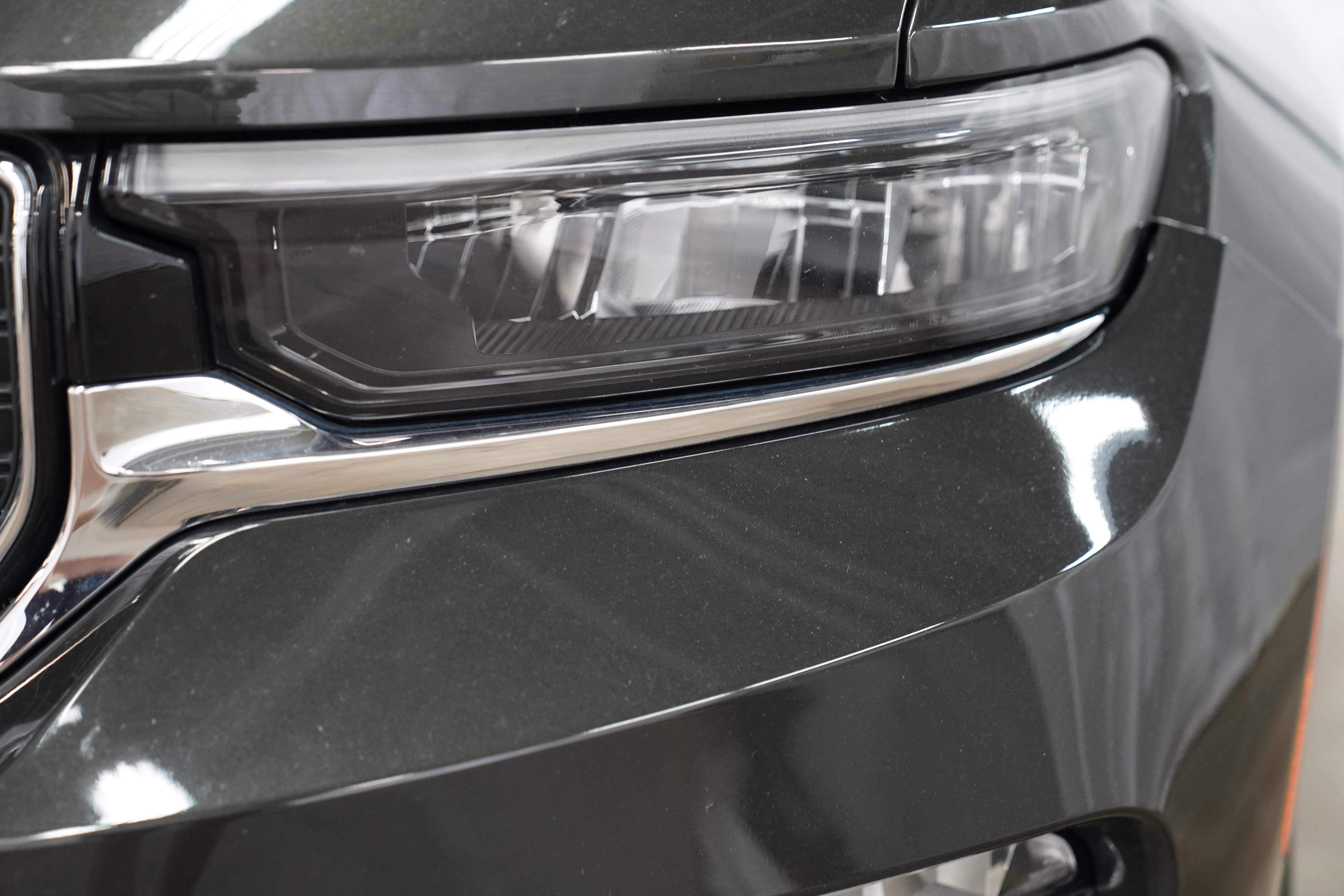 Used 2023 Jeep Grand Cherokee Limited AWD/4WD image 11