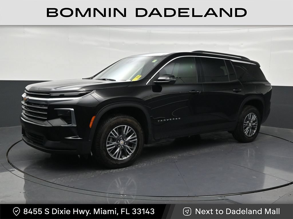 Used 2026 Chevrolet Traverse LT
