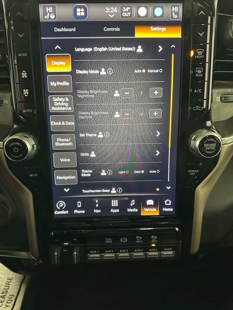 Used 2024 RAM 3500 Laramie image 34