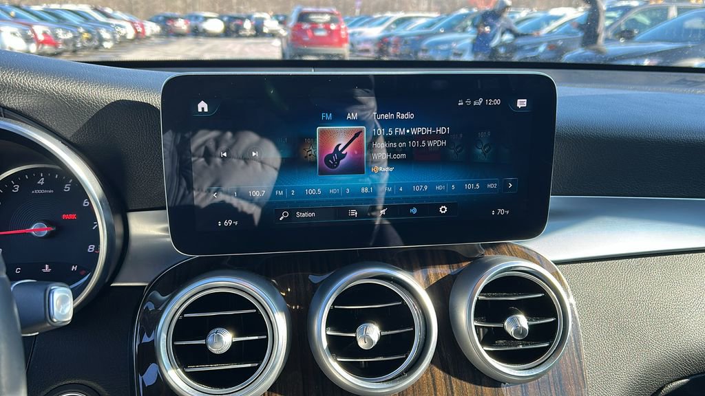 Used 2020 Mercedes-Benz GLC 300 4MATIC image 16