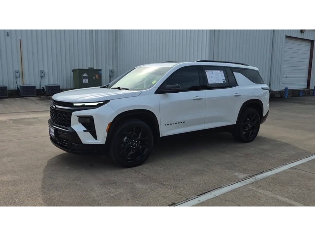 Used 2024 Chevrolet Traverse RS image 4