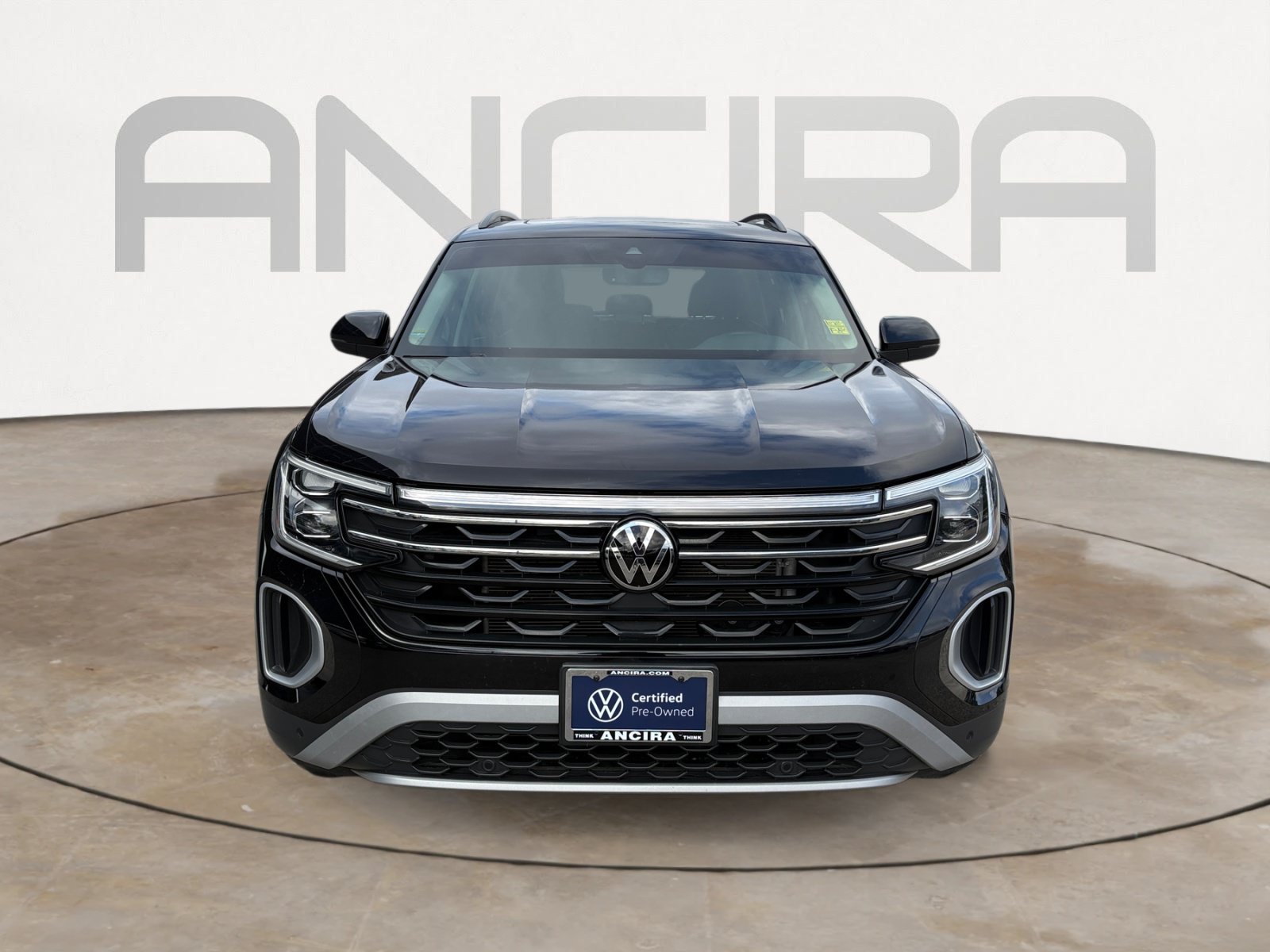 Certified 2024 Volkswagen Atlas Peak Edition SE AWD/4WD image 4