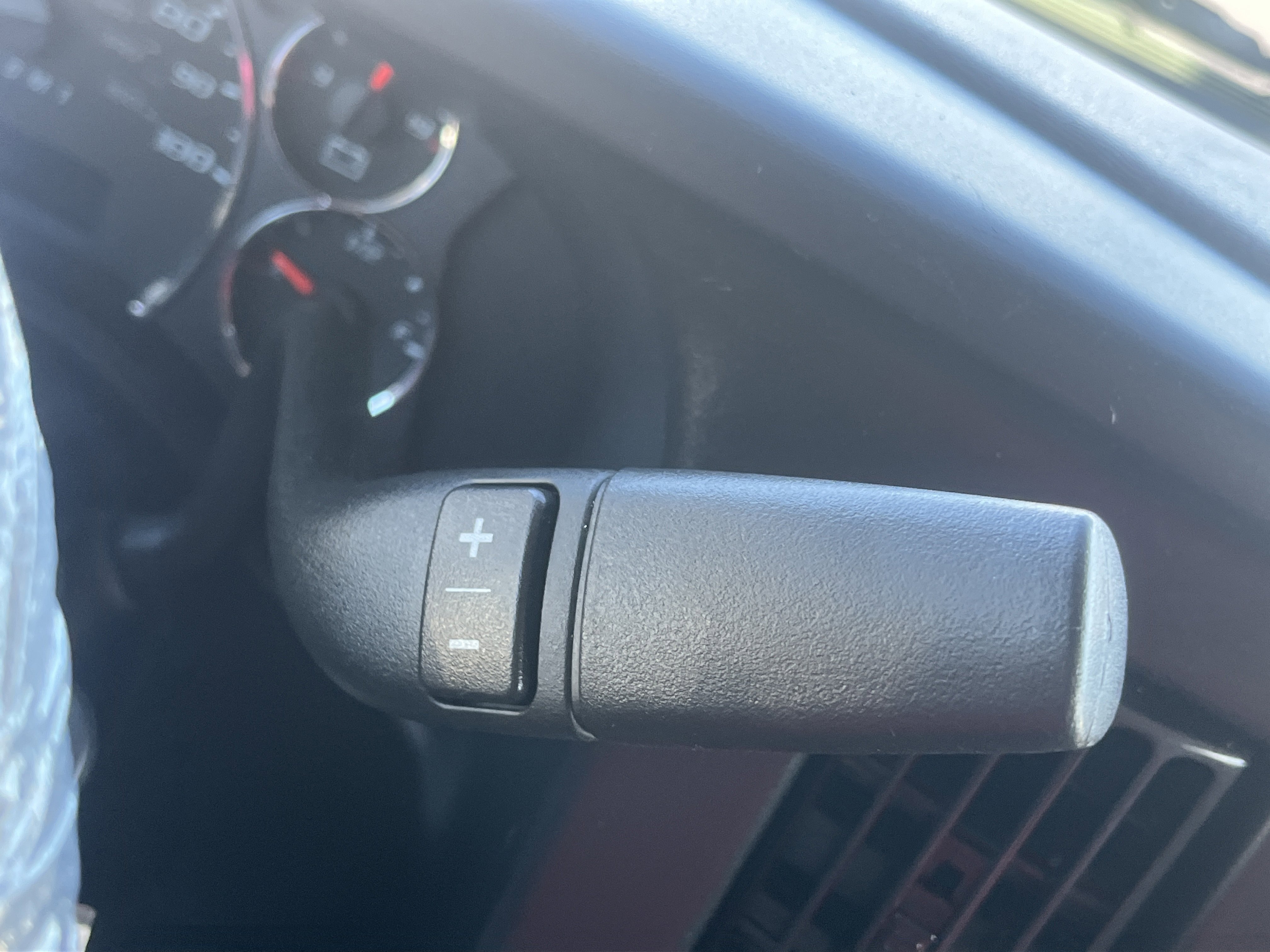 Used 2024 Chevrolet Express 2500 w/ Driver Convenience Package image 18