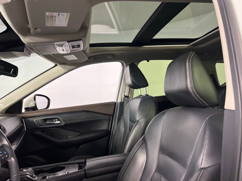 Used 2023 Nissan Rogue Platinum image 26