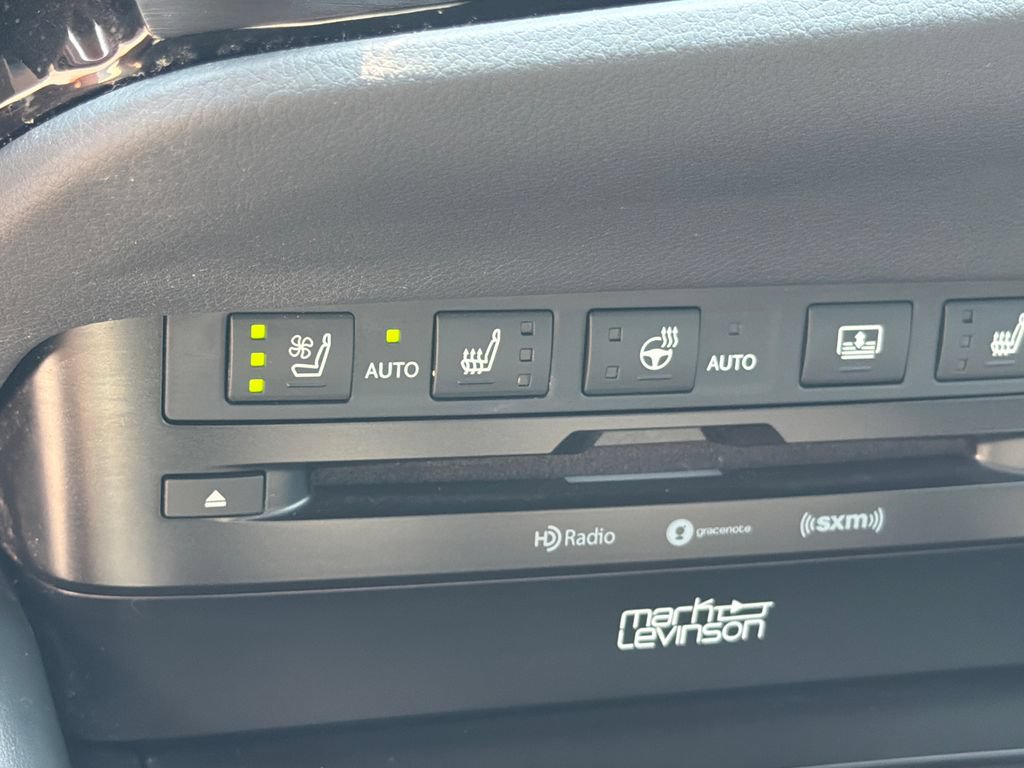 Used 2022 Lexus ES 350 Ultra Luxury FWD image 34