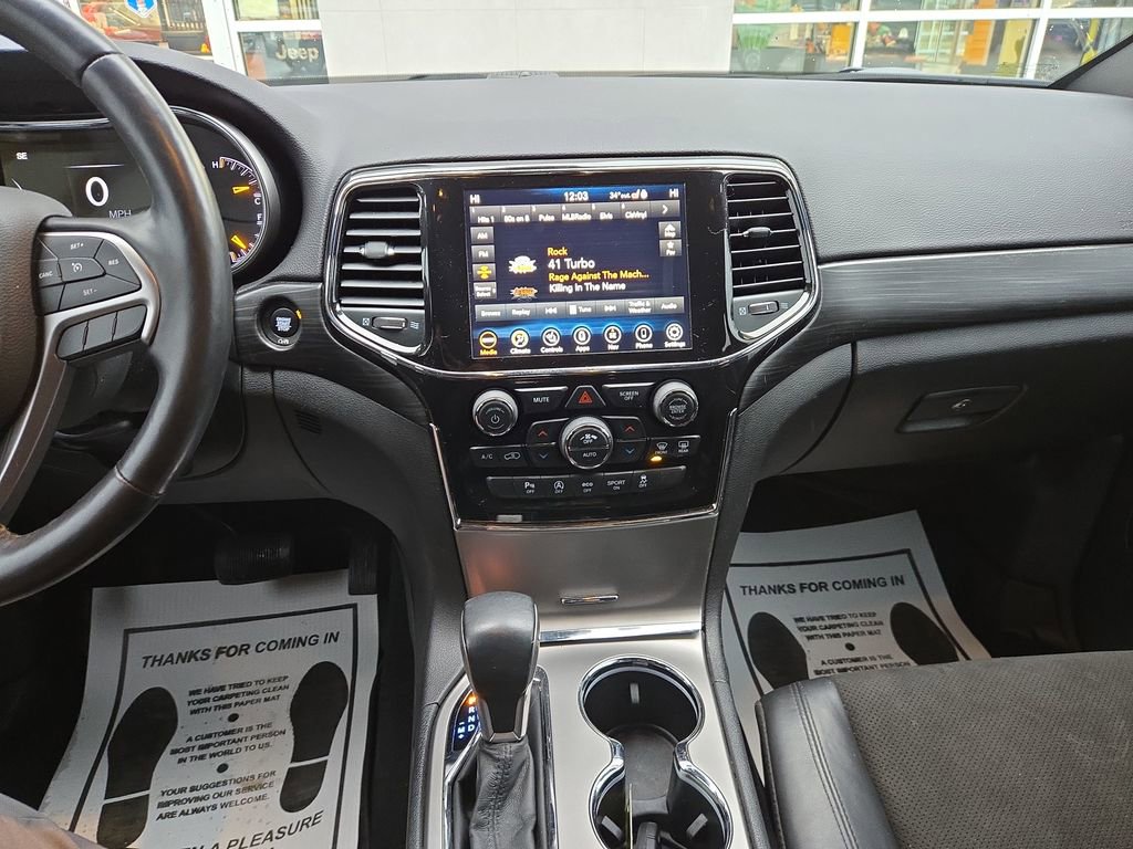 Used 2021 Jeep Grand Cherokee Laredo X image 22