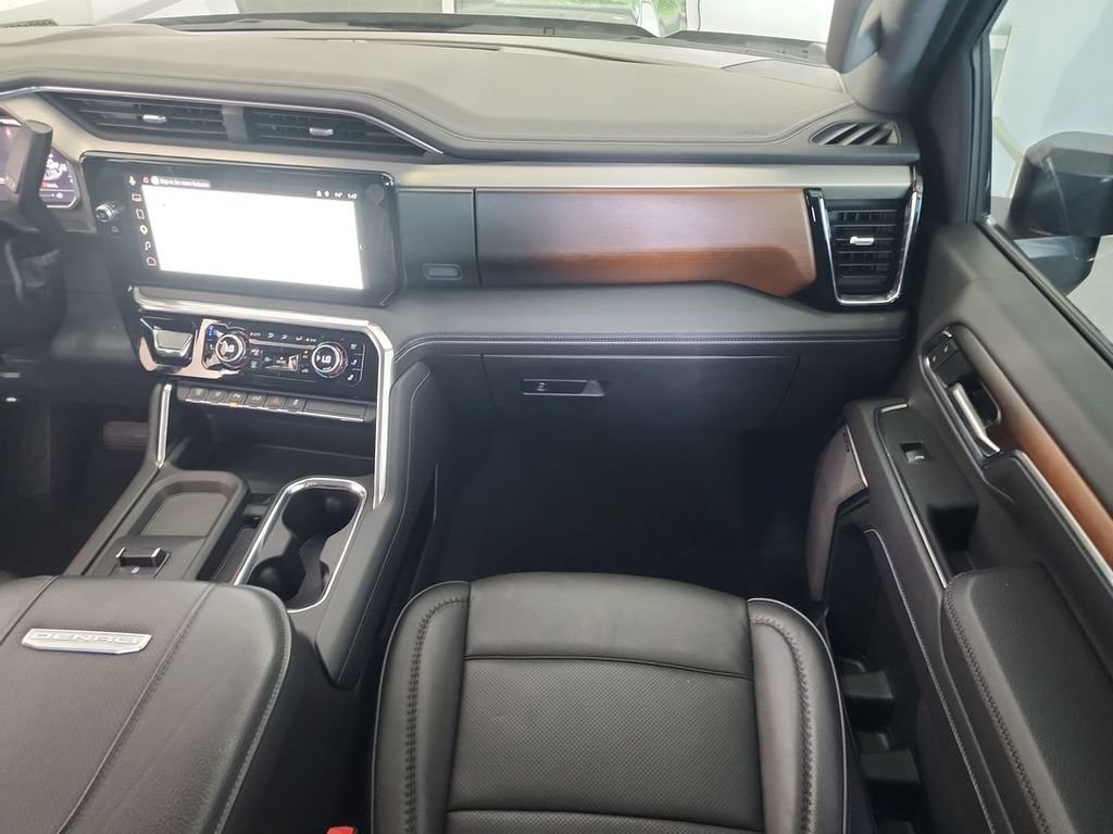 Certified 2024 GMC Sierra 3500 Denali w/ Denali Reserve Package AWD/4WD image 29