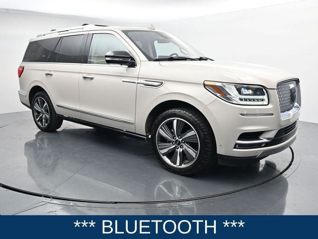 Used 2019 Lincoln Navigator Reserve w/ Cargo Package AWD/4WD image 2