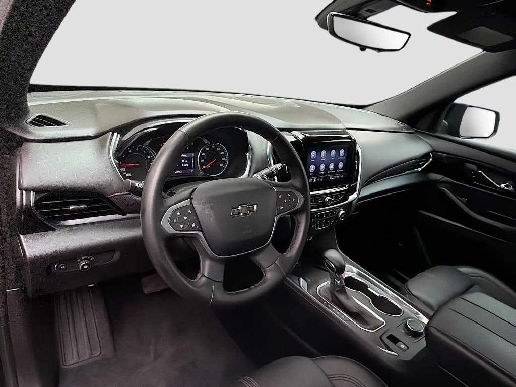 Used 2023 Chevrolet Traverse RS FWD image 9
