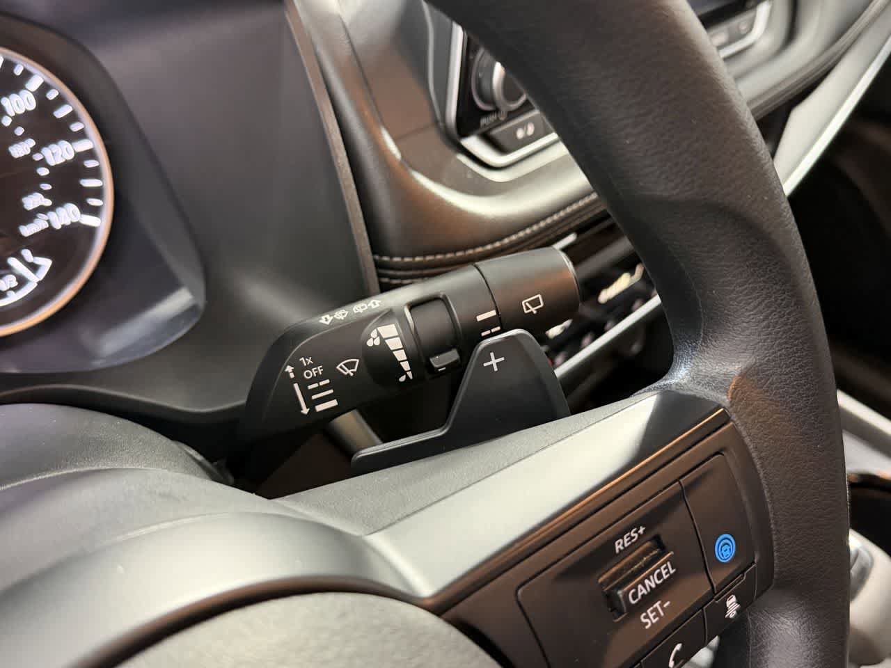 Used 2024 Nissan Rogue SV image 18