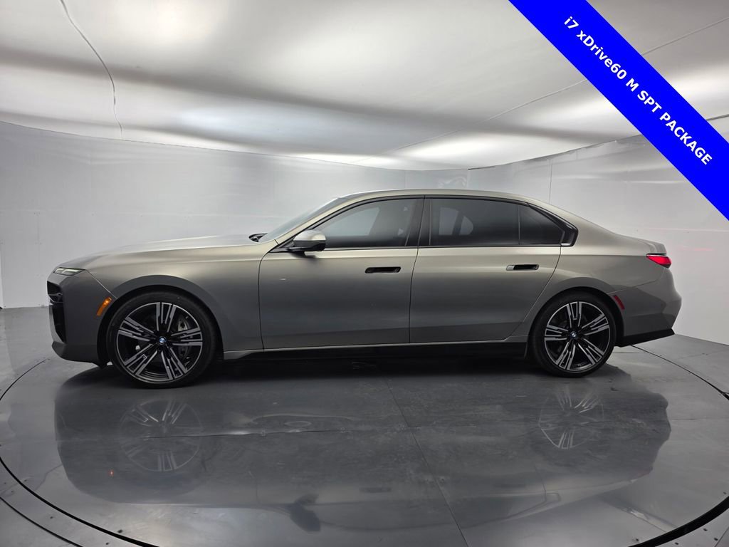 Used 2023 BMW i7 xDrive60 image 7