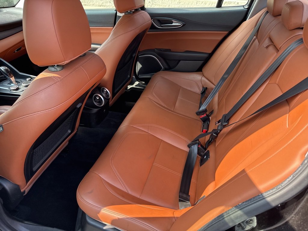 Used 2018 Alfa Romeo Giulia AWD image 43