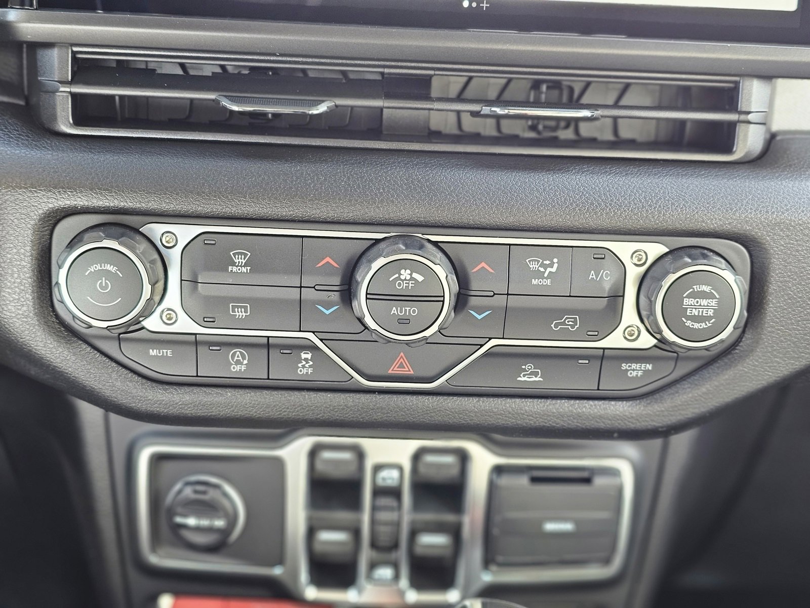 New 2026 Jeep Gladiator Willys image 13