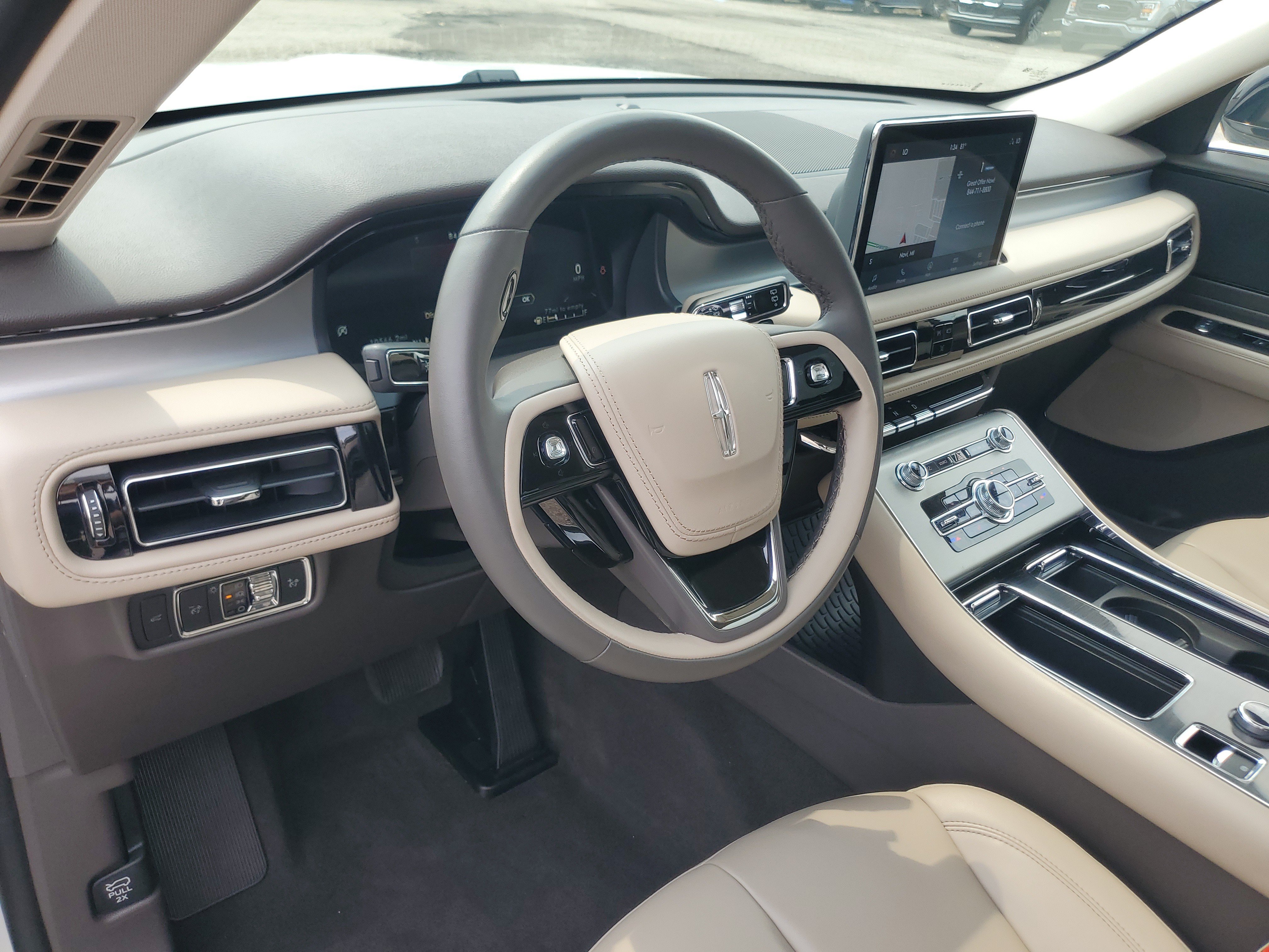 Certified 2024 Lincoln Aviator AWD w/ Premium Package image 13