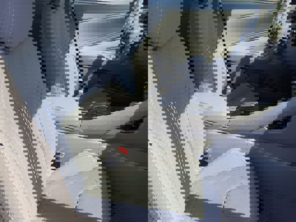 New 2026 Hyundai Elantra Sport image 22