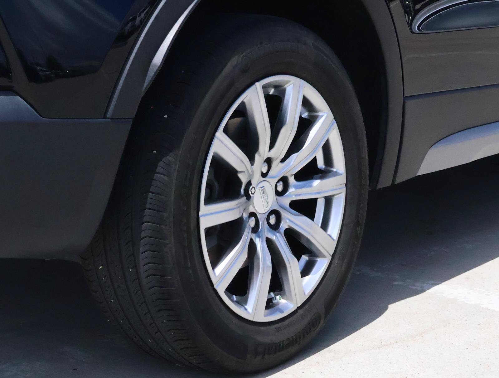 Certified 2023 Cadillac XT4 Premium Luxury FWD image 12