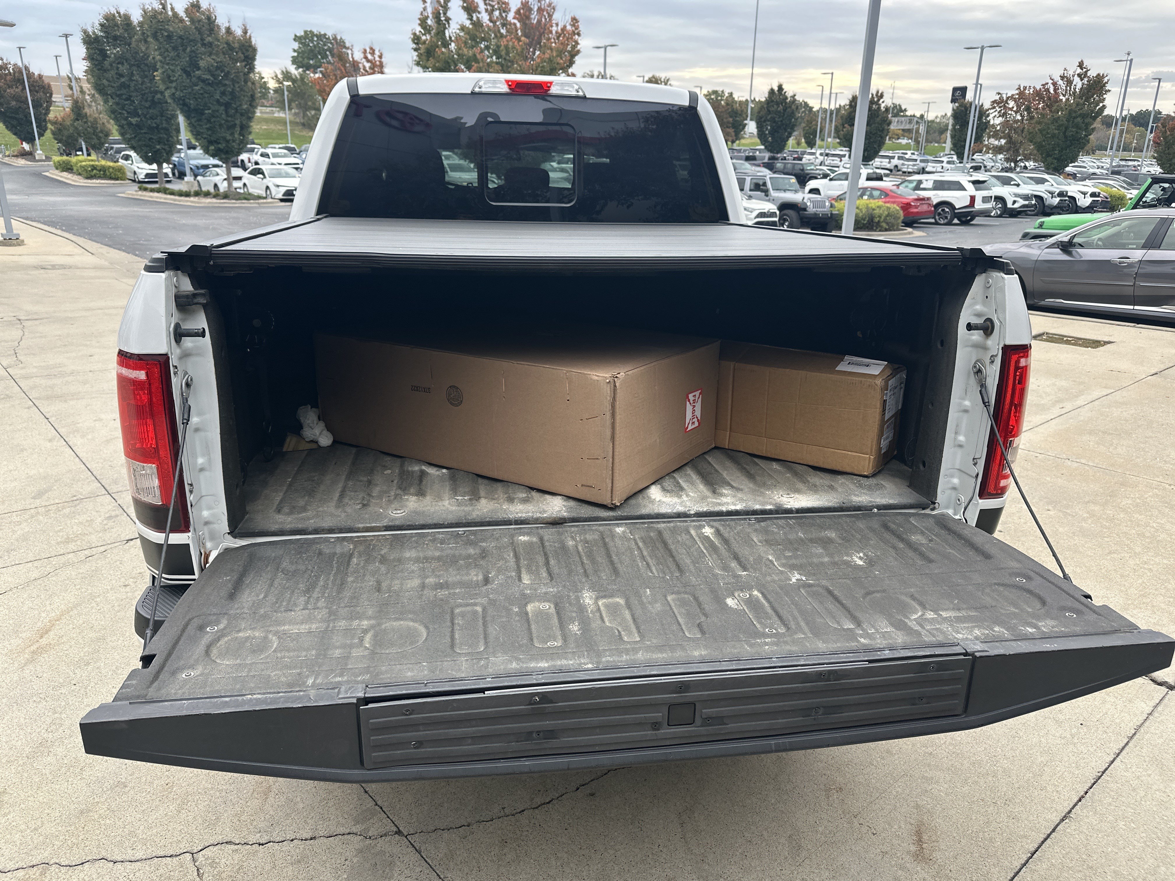 Used 2016 Ford F150 XLT w/ Equipment Group 302A Luxury AWD/4WD image 29