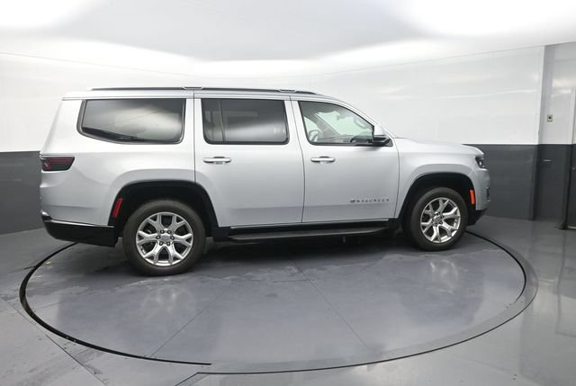Used 2022 Jeep Wagoneer Series II AWD/4WD image 10