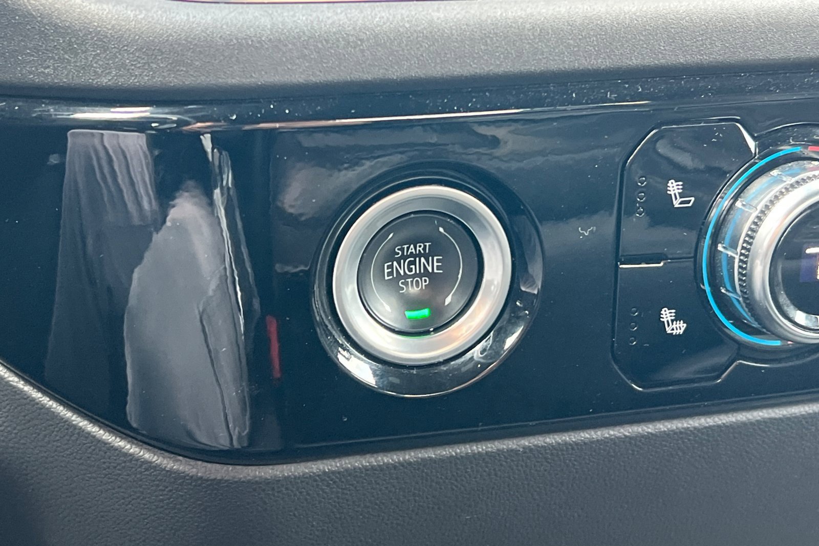 Used 2024 GMC Sierra 1500 SLT image 34