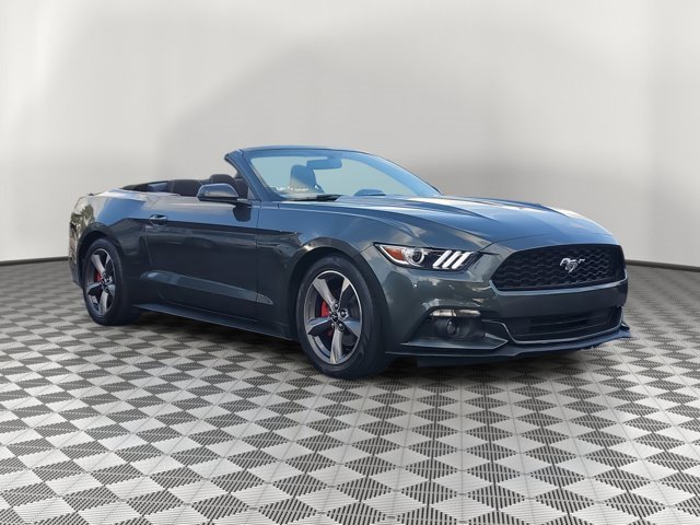 Used 2015 Ford Mustang Convertible w/ Equipment Group 051A image 24