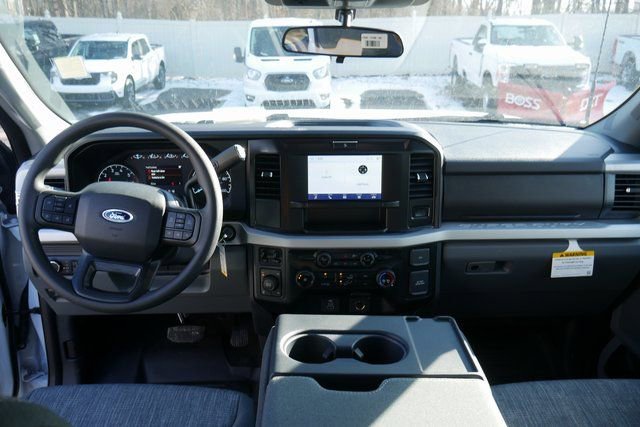 New 2026 Ford F250 XLT w/ FX4 Off-Road Package image 4