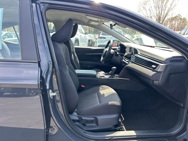 Used 2025 Toyota Camry LE image 17