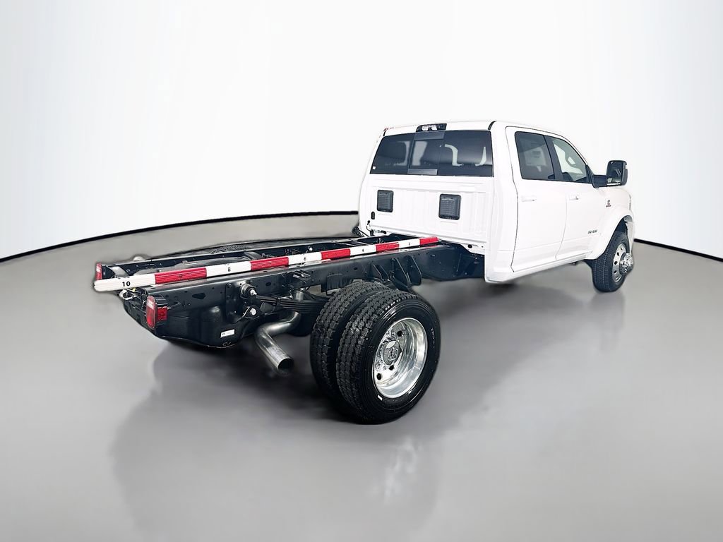 New 2026 RAM 5500 4x4 Crew Cab w/ Laramie Trim Package image 7