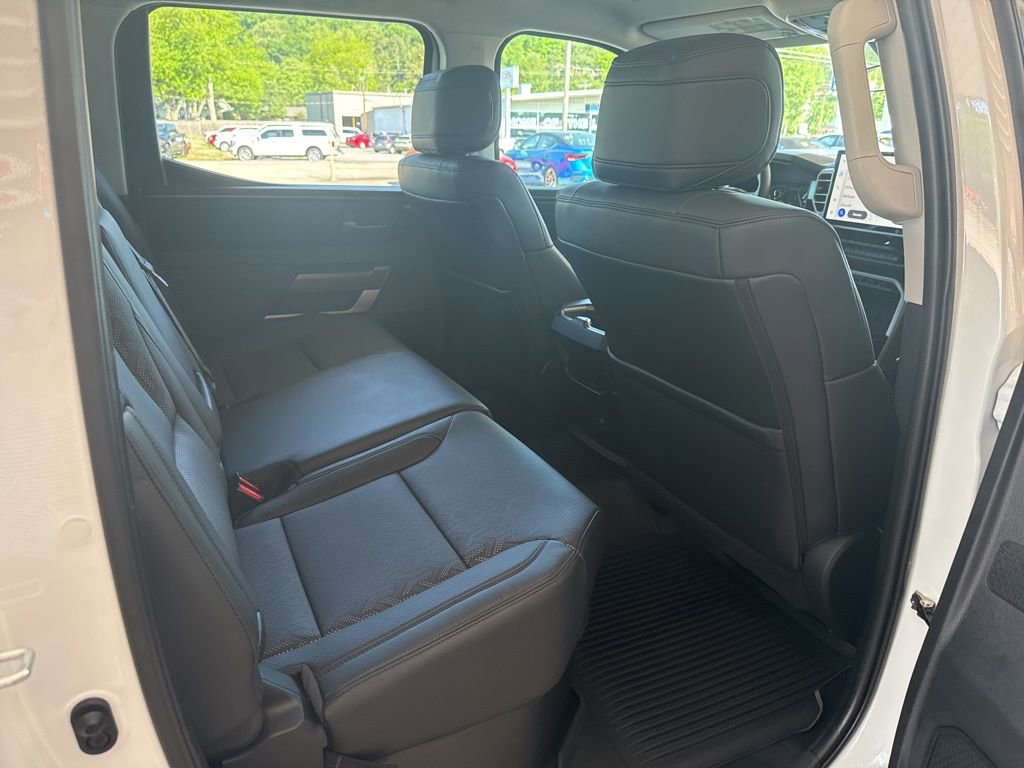 Used 2022 Toyota Tundra SR5 w/ SR5 Premium Package RWD image 22