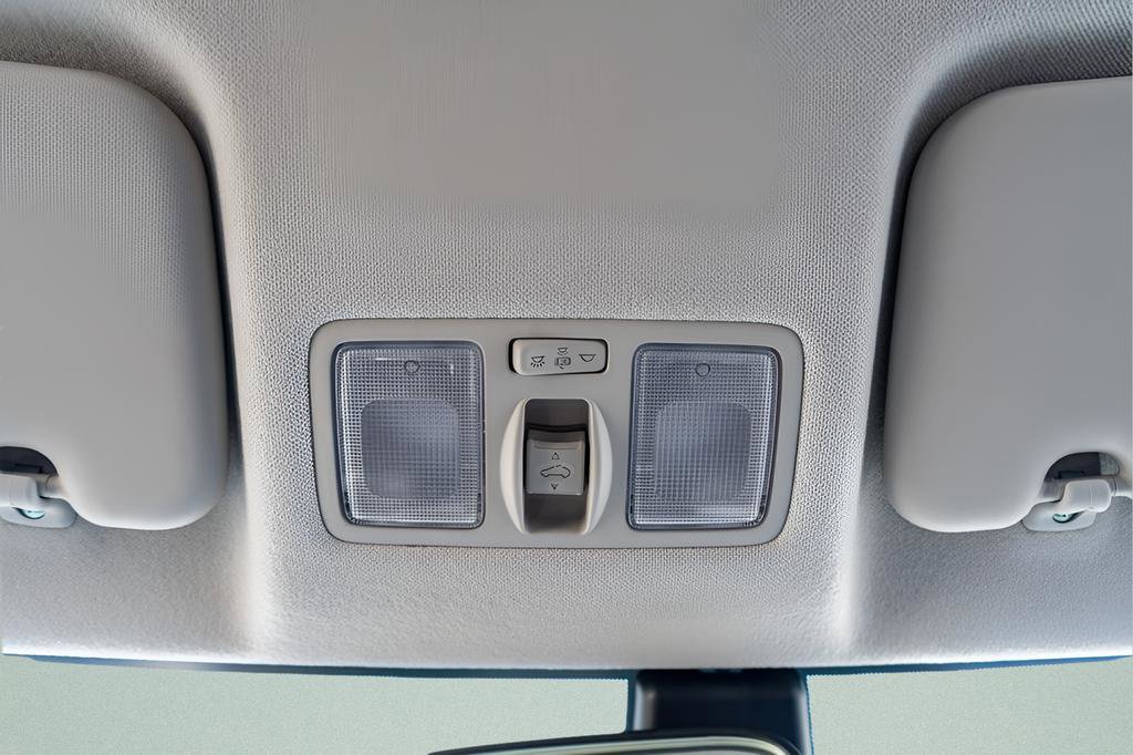 New 2026 Hyundai Venue SEL FWD image 18