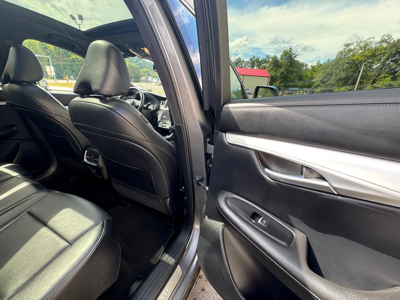 Used 2021 INFINITI QX50 Luxe w/ Appearance Package image 15